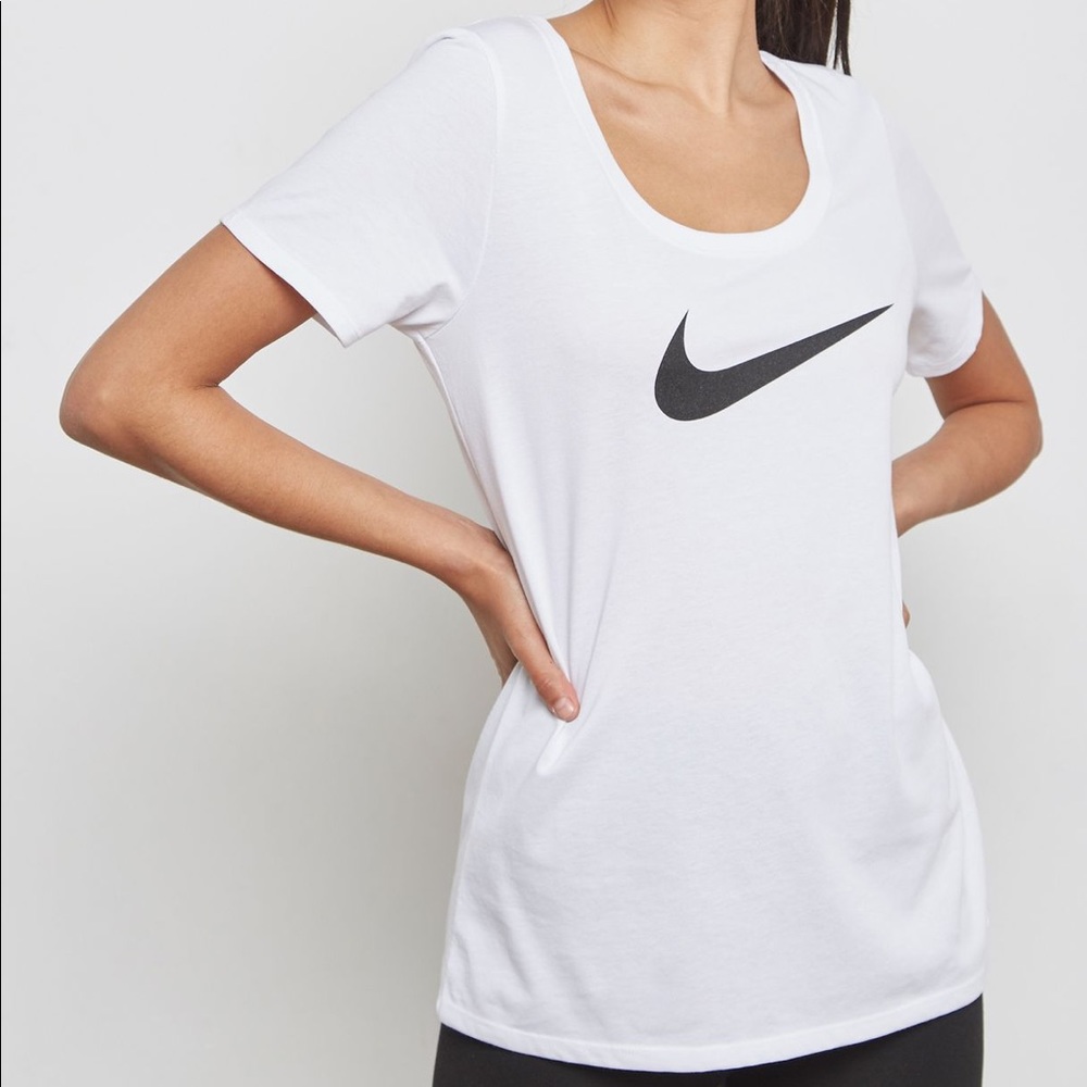 Women’s Nike Training Shortsleeved Shirt